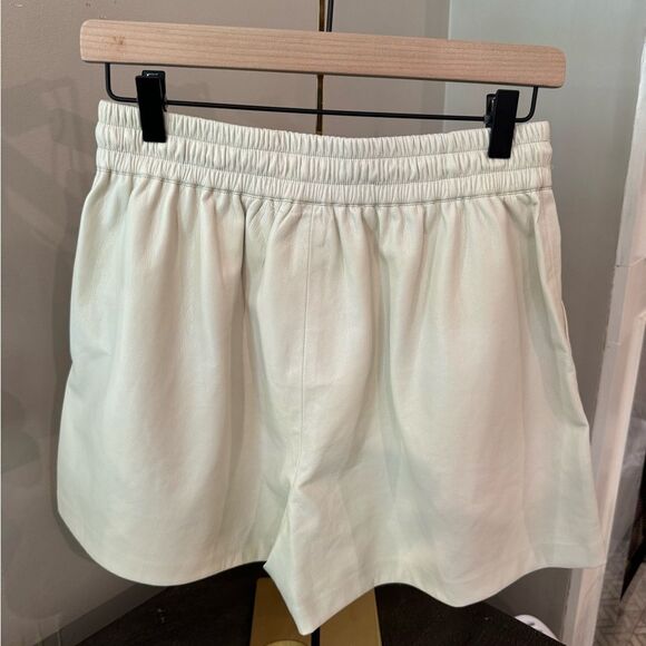 Good American better than leather High waisted shorts. - Picture 3 of 4